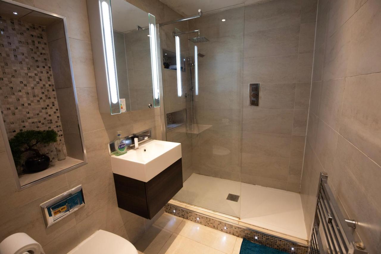 London Luxury Holiday Home B Екстериор снимка
