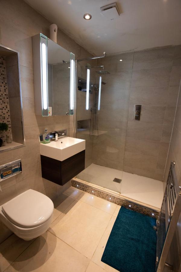 London Luxury Holiday Home B Екстериор снимка