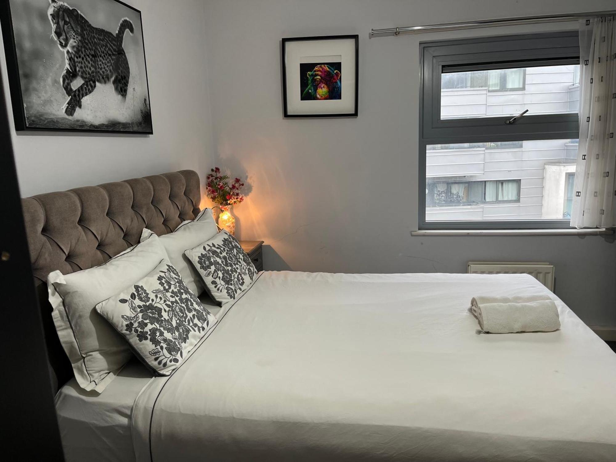 London Luxury Holiday Home B Екстериор снимка